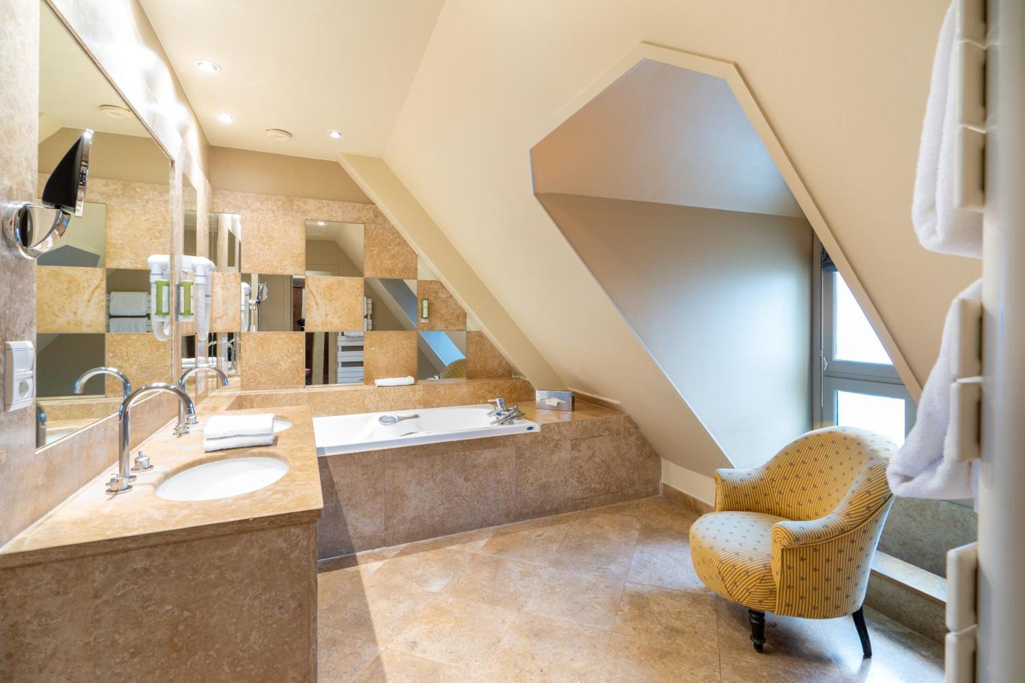 L'Absinthe Hotel Honfleur Pokoj fotografie